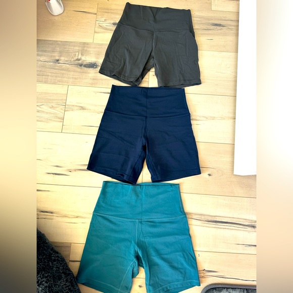 3 pair Lululemon shorts Size 6 EEUC - Picture 1 of 6